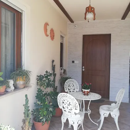 Un Passo Dai Trabocchi * Villalfonsina